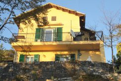 Haus in Ligurien im Naturschutzgebiet mit grandiosem Panoramablick – provisionsfrei! Haus in Ligurien im Naturschutzgebiet mit grandiosem Panoramablick – provisionsfrei!