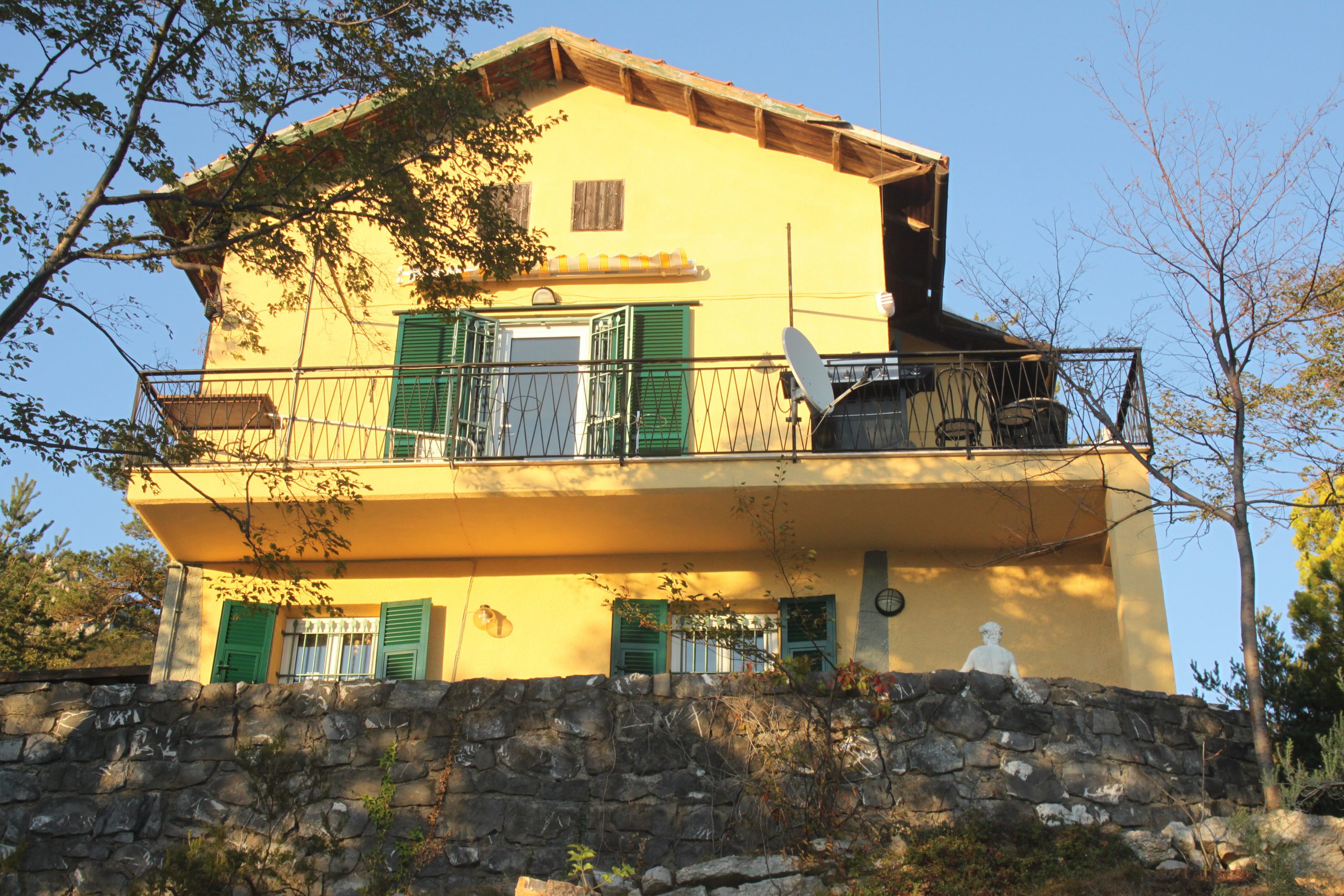Haus in Ligurien im Naturschutzgebiet mit grandiosem Panoramablick – provisionsfrei!